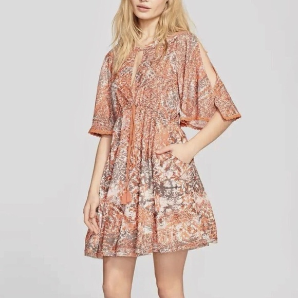 FREE PEOPLE Love Birds Mini Dress Paisley Cold Shoulder Orange Boho Size Medium - Picture 2 of 16